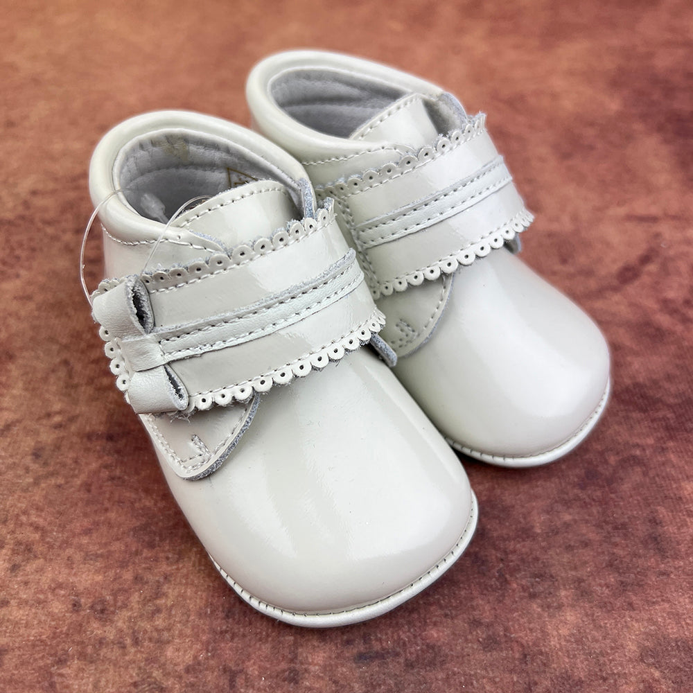 Baby Girls Soft Leather Ivory Shoes A1328 UK Size 1 Only