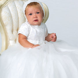 Sarah Louise Christening Robe And Bonnet 001149 White Worn By Girl