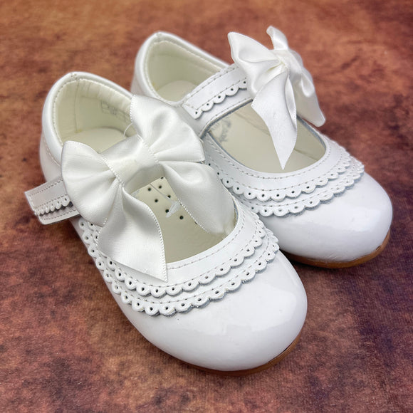 White Leather Shoes With Bow for Girls Charlotte