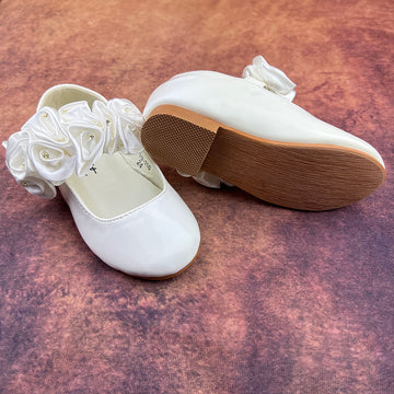 Couche Tot Girls Shoes Ivory 1719