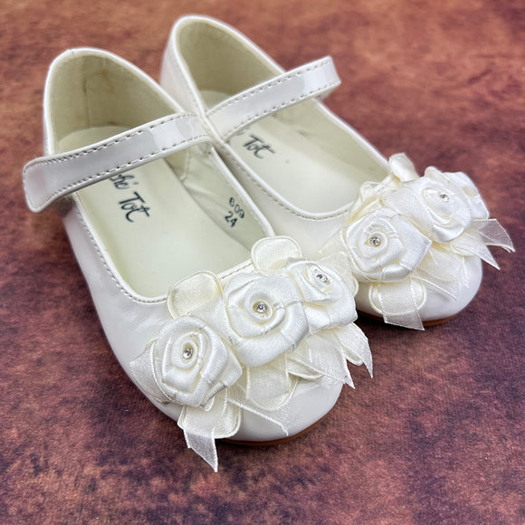 Couche Tot Girls Shoes Ivory 609 