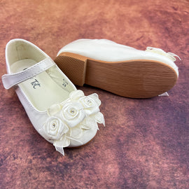 Couche Tot Girls Shoes Ivory 609 