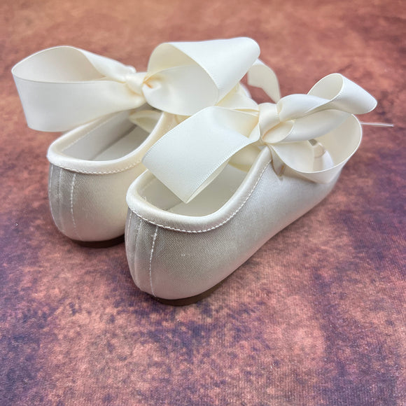 Little People Girls Flat Shoes Ivory Tammy