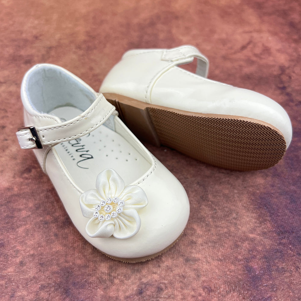 Sevva Girls Shoes Ivory 603B