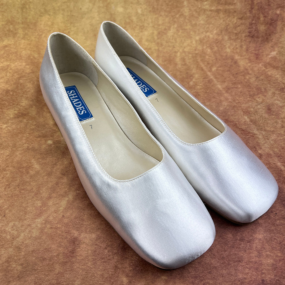 Shades Girls White Shoes 400