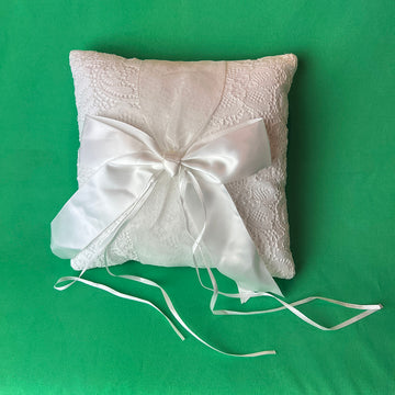 Wedding Ring Cushion Ivory