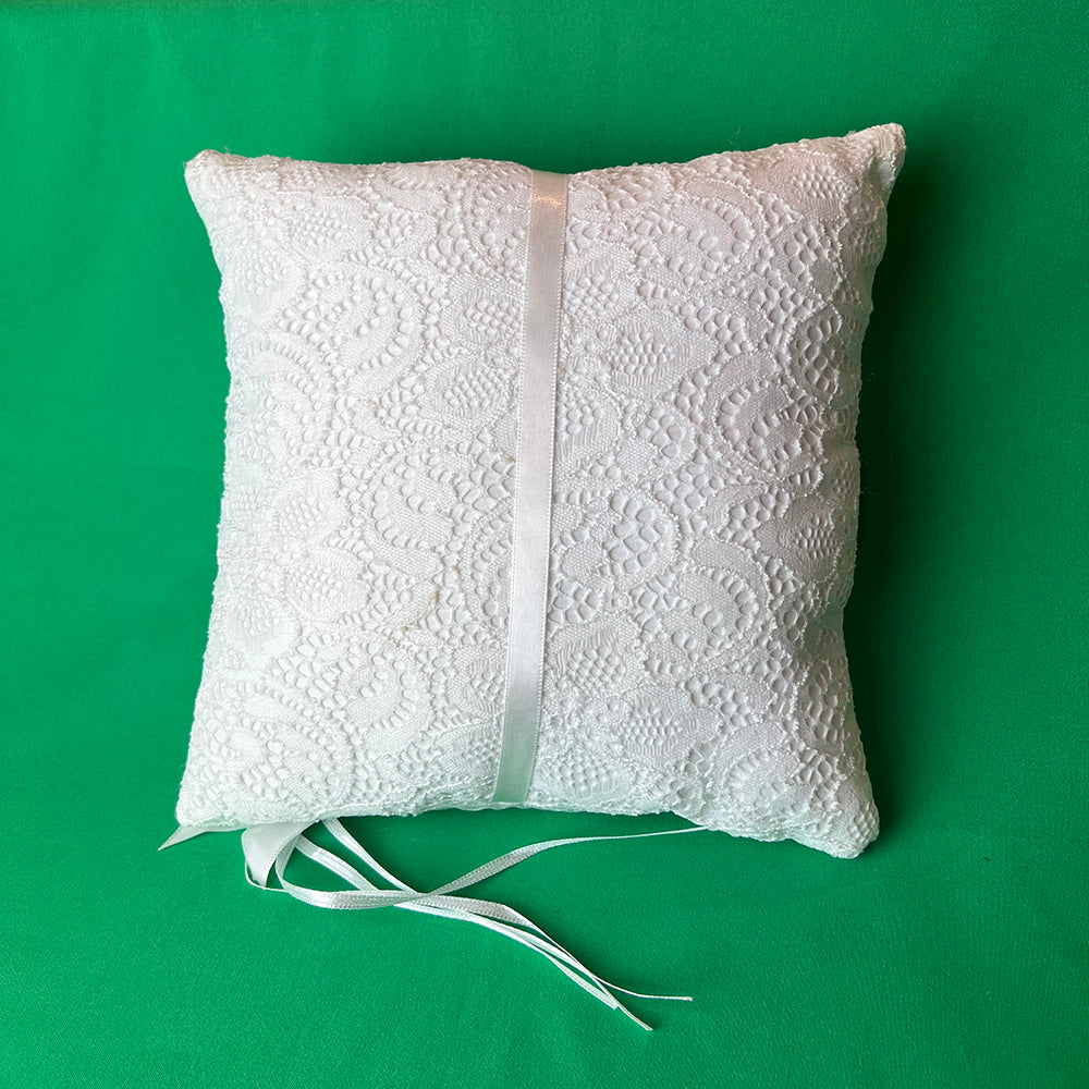 Wedding Ring Cushion Ivory