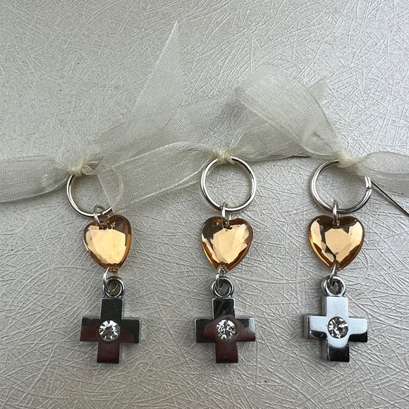 11312R Martyrika Witness Pins Ivory