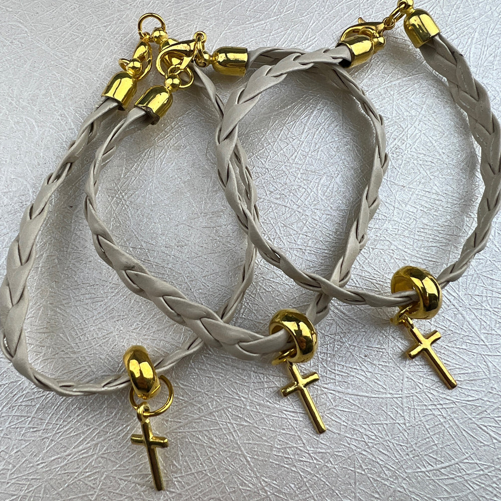 18061 Martyrika Witness Bracelet Gold