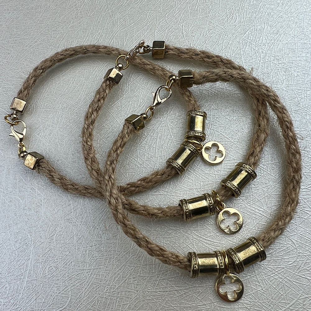 19343 Martyrika Witness Bracelet Gold