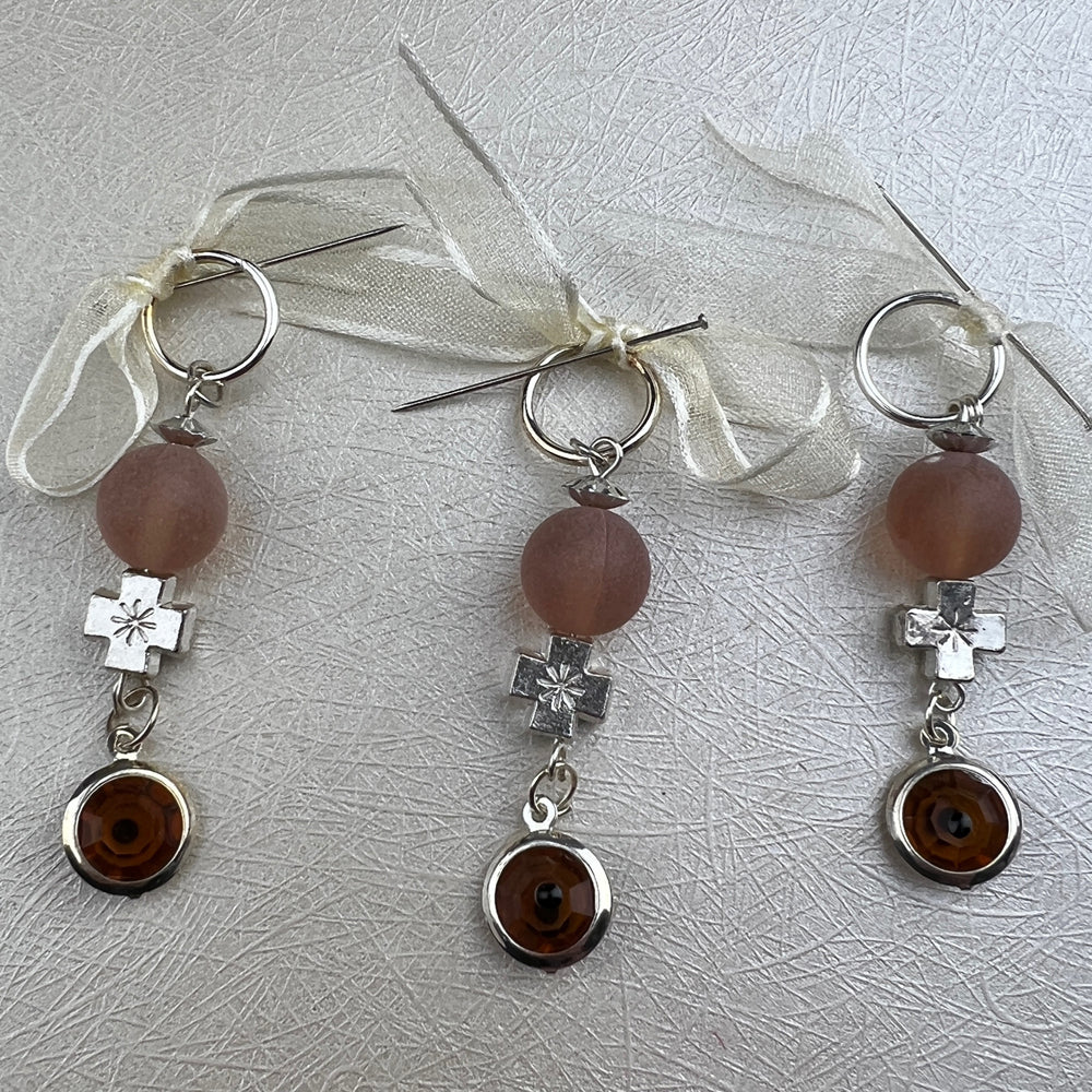 8578 Martyrika Witness Pins Brown