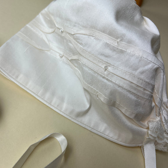 DE4218 Delicate Elegance Christening Gown Bonnet