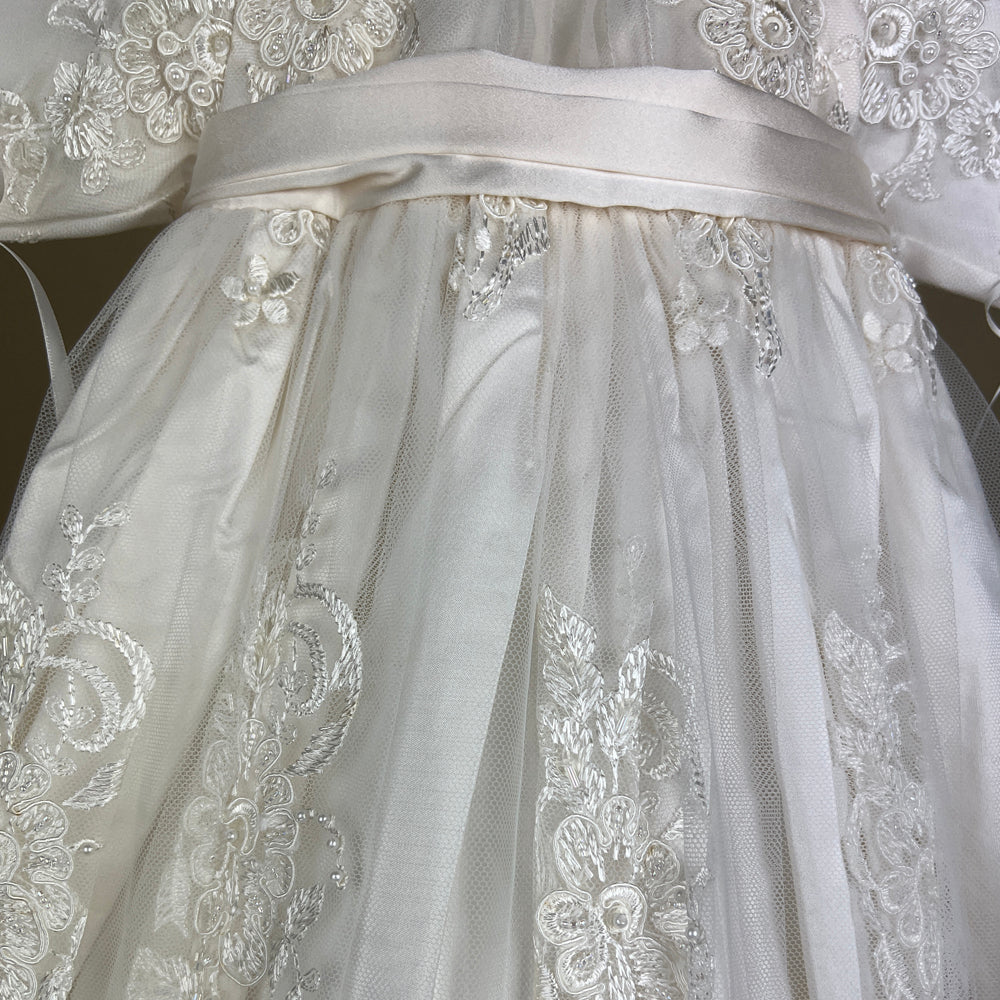 DE4219 Delicate Elegance Christening Gown Top Detail