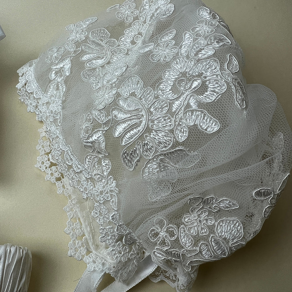 DE4291GP Delicate Elegance Christening Gown Bonnet