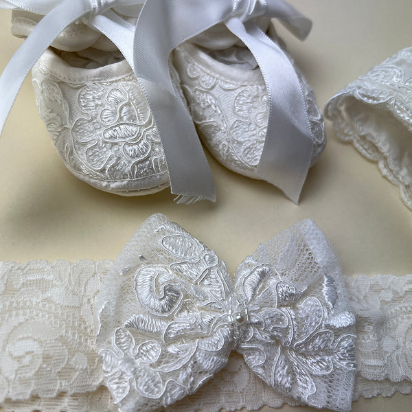 DE4321G Delicate Elegance Christening Gown Shoes and Hairband